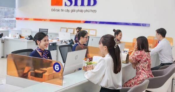Ngân hàng chia cổ tức bằng tiền mặt và cổ phiếu “vẹn cả đôi đường”