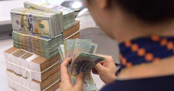 Tín dụng tăng đột biến sau khi NHNN tuyên bố sẽ ‘mạnh tay’ với những ngân hàng tăng trưởng thấp