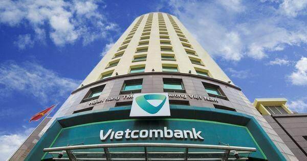 Lợi nhuận nửa đầu năm đạt kỷ lục hơn 20.800 tỷ đồng, nợ xấu tăng mạnh