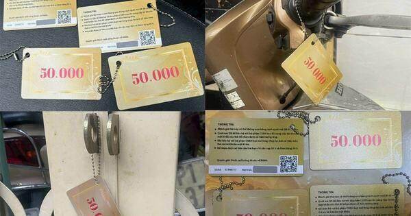 Treo thẻ có mã QR trước cửa nhà người dân, yêu cầu quét để nhận thưởng