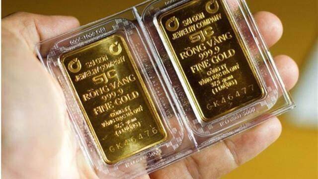 Có hiện tượng doanh nghiệp thuê người gom vàng “bình ổn giá”