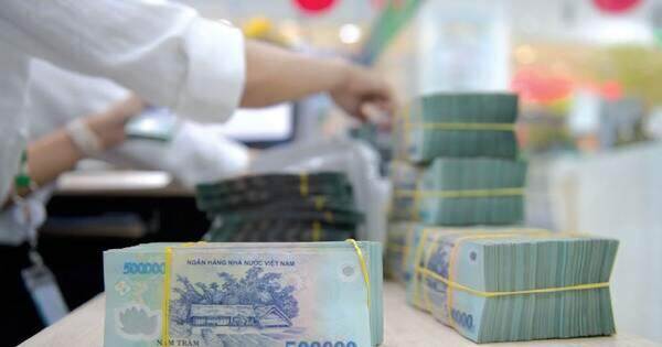 Bốn ngân hàng lăn chốt chia cổ tức vào cuối tháng 8, nhiều nhà băng khác cũng chuẩn bị trả cổ tức cao