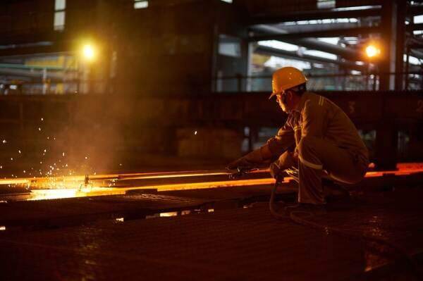 Construction material suppliers look towards strong rise in 2022