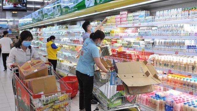 TP.HCM: Chương trình kích cầu, giảm giá sâu giúp tổng mức bán lẻ hàng hóa khởi sắc