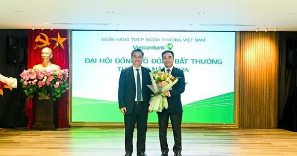 Vietcombank bầu loạt nhân sự cấp cao