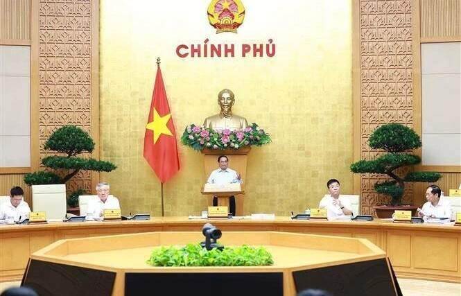 PM urges pushing up growth in 2024 2025 with priority solutions
