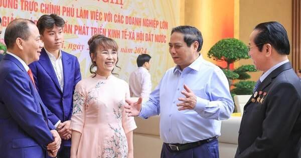 Thủ tướng nói gì với tỷ phú Phạm Nhật Vượng và các doanh nghiệp tại “Hội nghị Diên Hồng”?