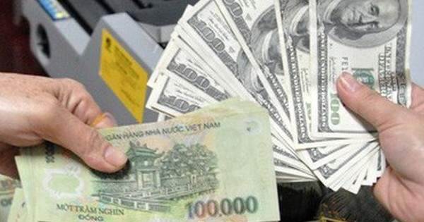 Tỷ giá “chợ đen” bất ngờ tăng phi mã