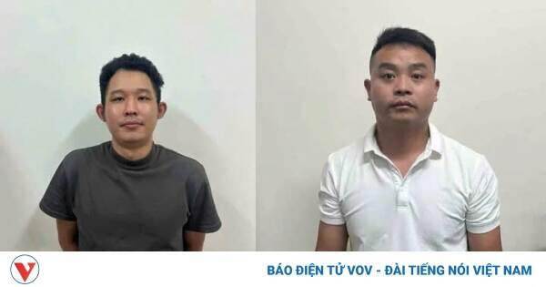 Bắt 2 người nước ngoài giả danh nhân viên ngân hàng, chiếm đoạt tài sản