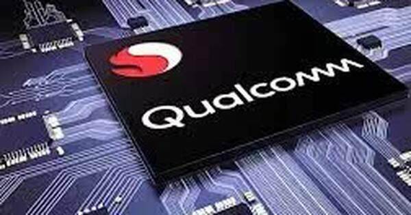 Qualcomm xem xét mua lại mảng kinh doanh thiết kế chip của Intel