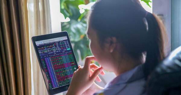 Đua nhau hạ lãi suất vay margin