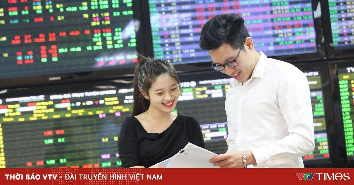 Chứng khoán cuối năm, cơ hội kiếm lời?