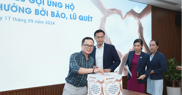 Tập thể Vietbank quyên góp hơn 700 triệu trong 120 phút của lễ phát động kêu gọi ủng hộ đồng bào