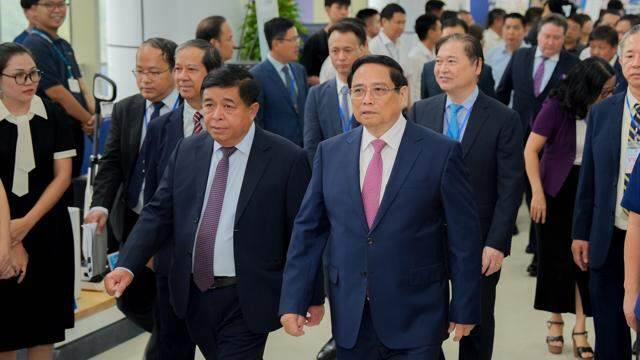 Bộ trưởng Nguyễn Chí Dũng: “Chúng ta chỉ có thể vượt qua những thách thức khi dám đổi mới, dám nghĩ, dám làm”