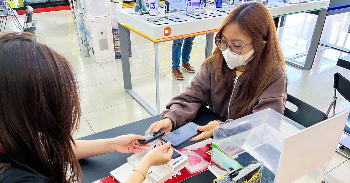 Chạy đua trước giờ G tắt sóng 2G tại Việt Nam