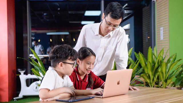 Hiểu thói quen sử dụng Internet của con như VNPT Family Safe