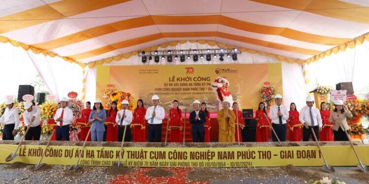 Làm cụm công nghiệp lớn nhất Hà Nội, DN nhà bầu Hiển nhận quyết định mới 1 Làm cụm công nghiệp lớn nhất Hà Nội, DN nhà bầu Hiển nhận quyết định mới