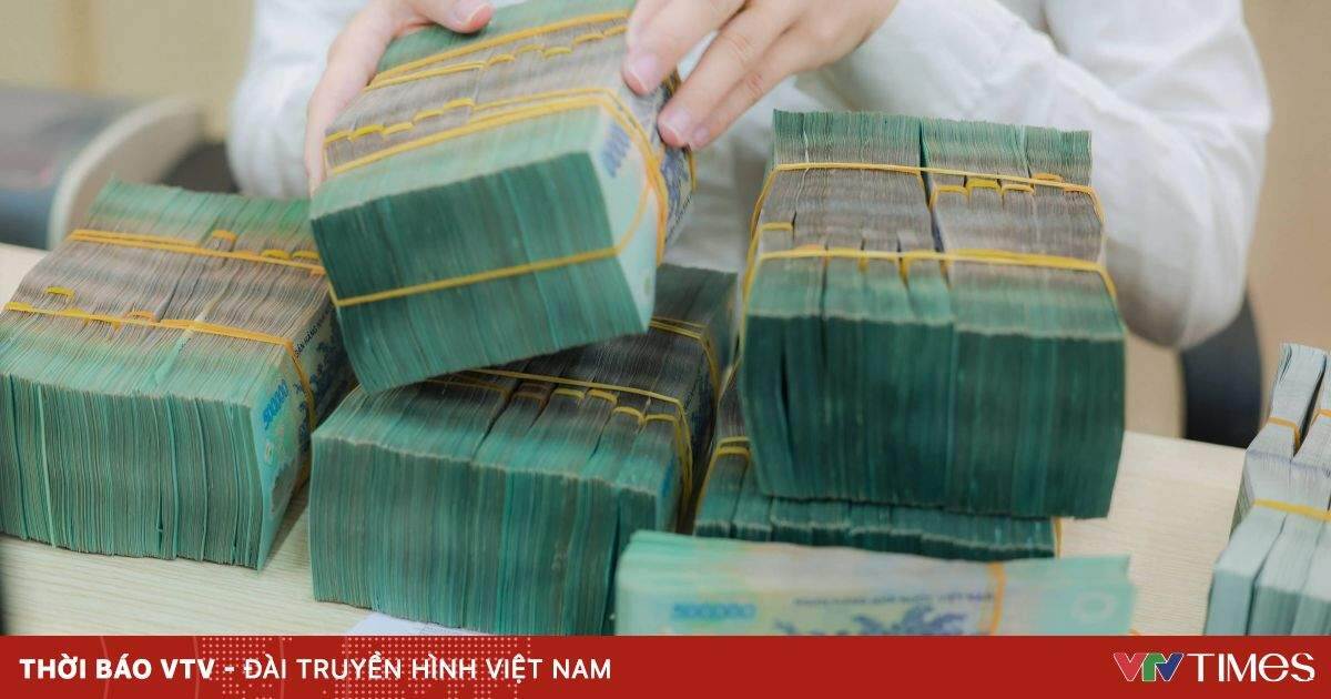Nên gửi tiết kiệm hay đầu tư chứng khoán?