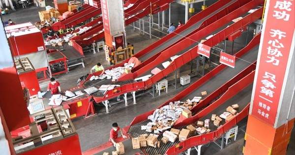 Đua nhau freeship, tăng tốc độ vận chuyển