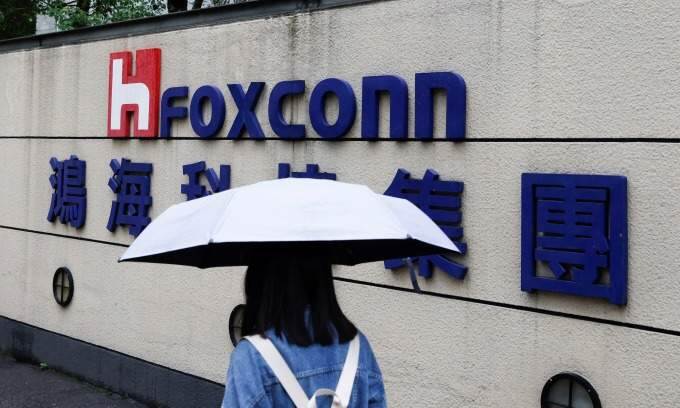 Foxconn to invest $80M in Vietnam province for chip manufacturing expansion