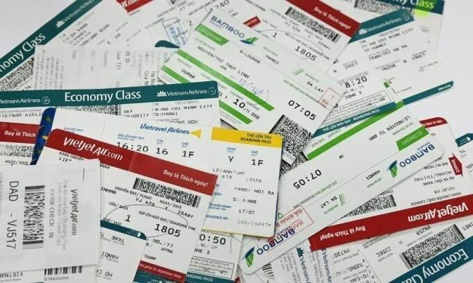 Holiday air tickets up for grab amid sluggish demand