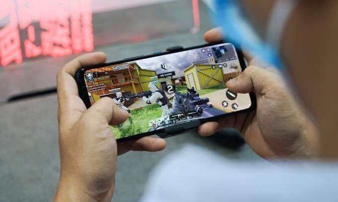 Players under 18 cannot exceed 60-minute playtime per game