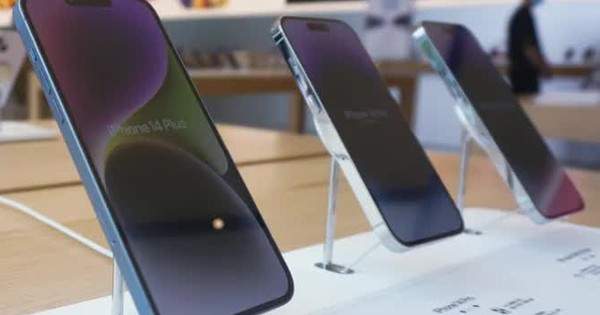 Thị trường smartphone toàn cầu bước vào năm tồi tệ nhất thập kỷ