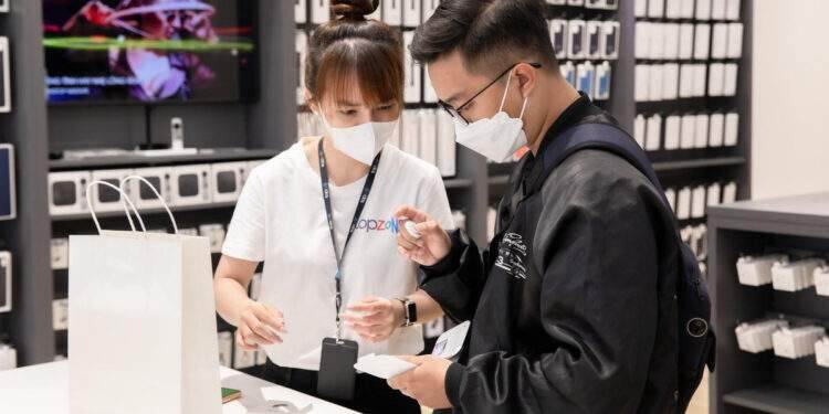 TopZone ghi nhận hơn 20.000 lượt đăng ký sở hữu iPhone 14 sau 24 giờ 1 TopZone ghi nhận hơn 20.000 lượt đăng ký sở hữu iPhone 14 sau 24 giờ