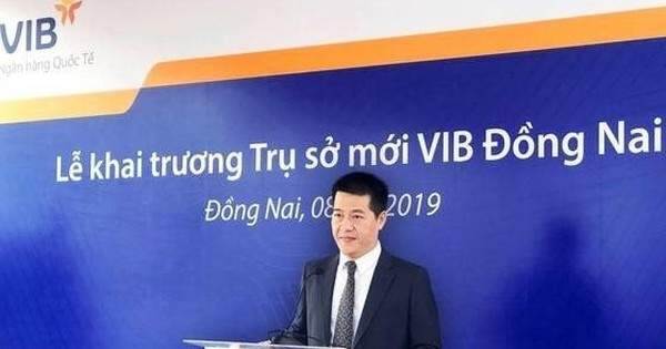 Phó Tổng Giám đốc VIB vừa chi hơn 50 tỷ mua cổ phiếu ngân hàng