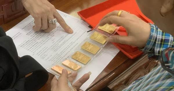 Giá vàng miếng SJC, vàng nhẫn đi xuống, bán vàng nơi nào giá cao nhất?