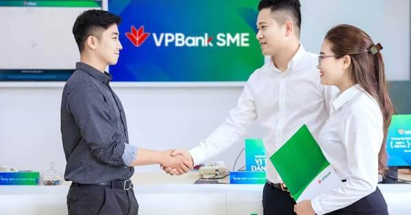 Dịch vụ chi lương của ngân hàng giúp doanh nghiệp “nhẹ đầu”