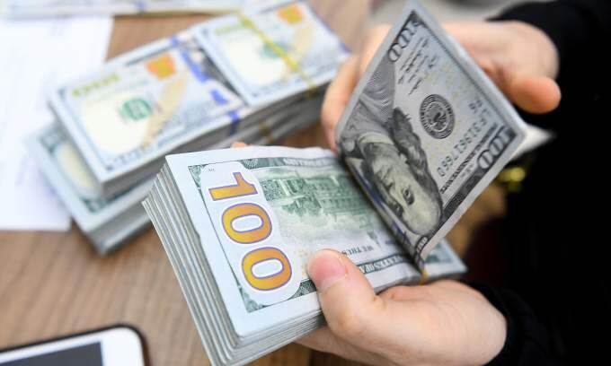 Dollar rises against dong - VnExpress International