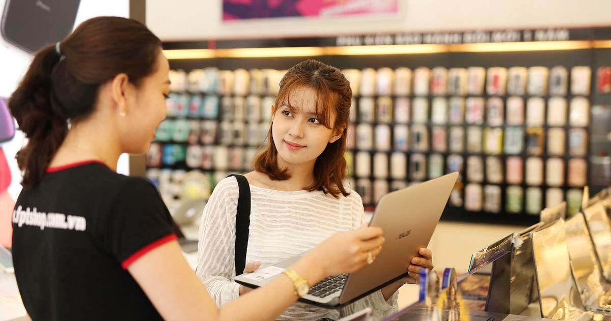 Đồng hành cùng tân sinh viên, FPT Shop giảm đến 30% tất cả laptop