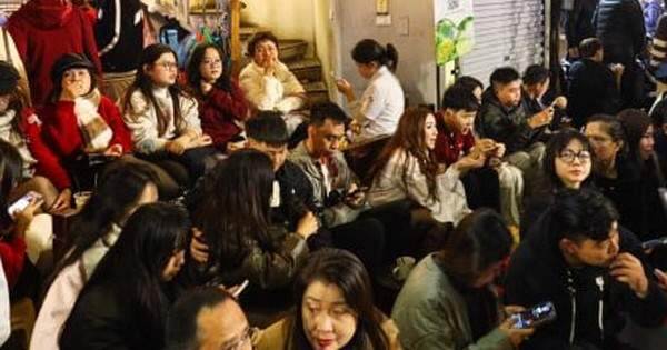 Hàng quán ở Hà Nội 'hốt bạc' đêm Giáng sinh