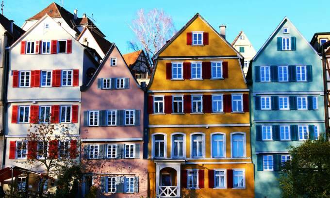 I live in Germany and buying a home isn't on my mind