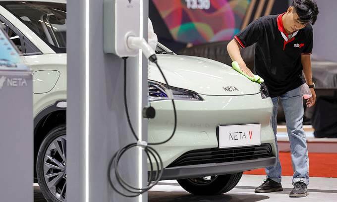 Indonesia offers 3% tax incentive to hybrid car makers