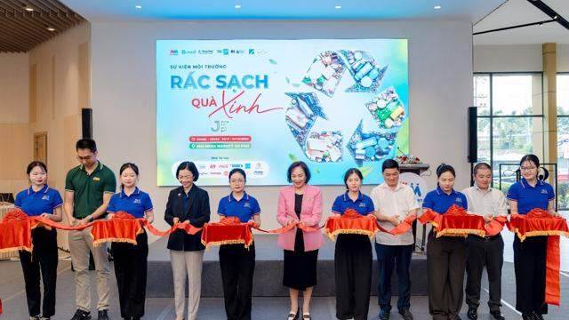 MM Mega Market ủng hộ đưa tái chế rác thải rắn vào vòng kinh tế tuần hoàn