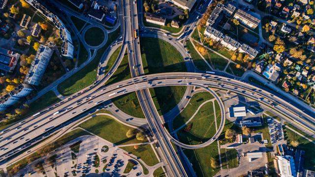 Nối thông toàn tuyến cao tốc Bắc Nam, đường Hồ Chí Minh vào năm 2025