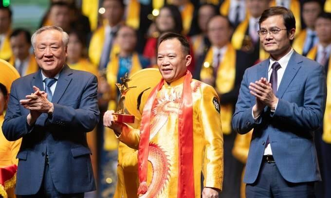 Stavian Chemical honored at Vietnam Gold Star Award 2024