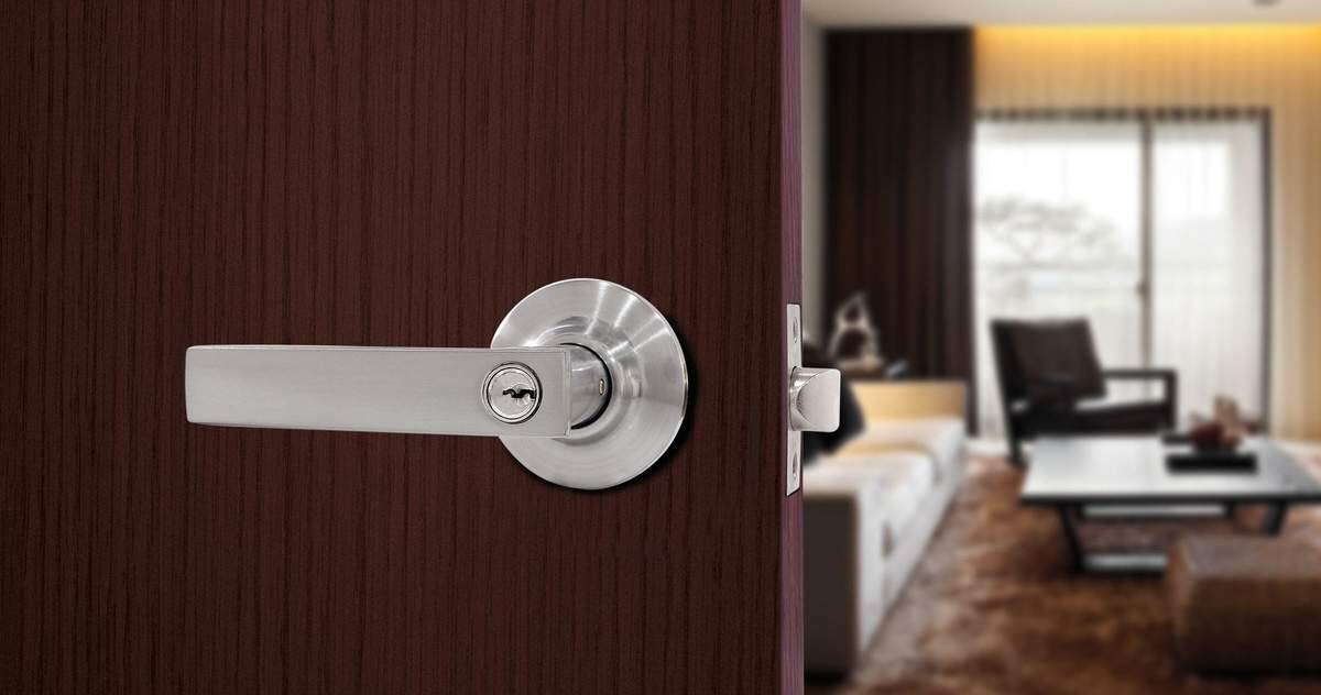 4 lời khuyên an toàn cho bé khi đóng mở cửa mà ba mẹ nên biết