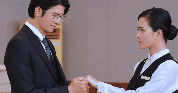 Bị phẫn nộ vì rác phẩm Mẹ lao công học yêu và bùng nổ nhờ Anh trai vượt ngàn chông gai