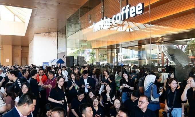 China’s largest coffee chain Luckin Coffee makes Malaysia debut