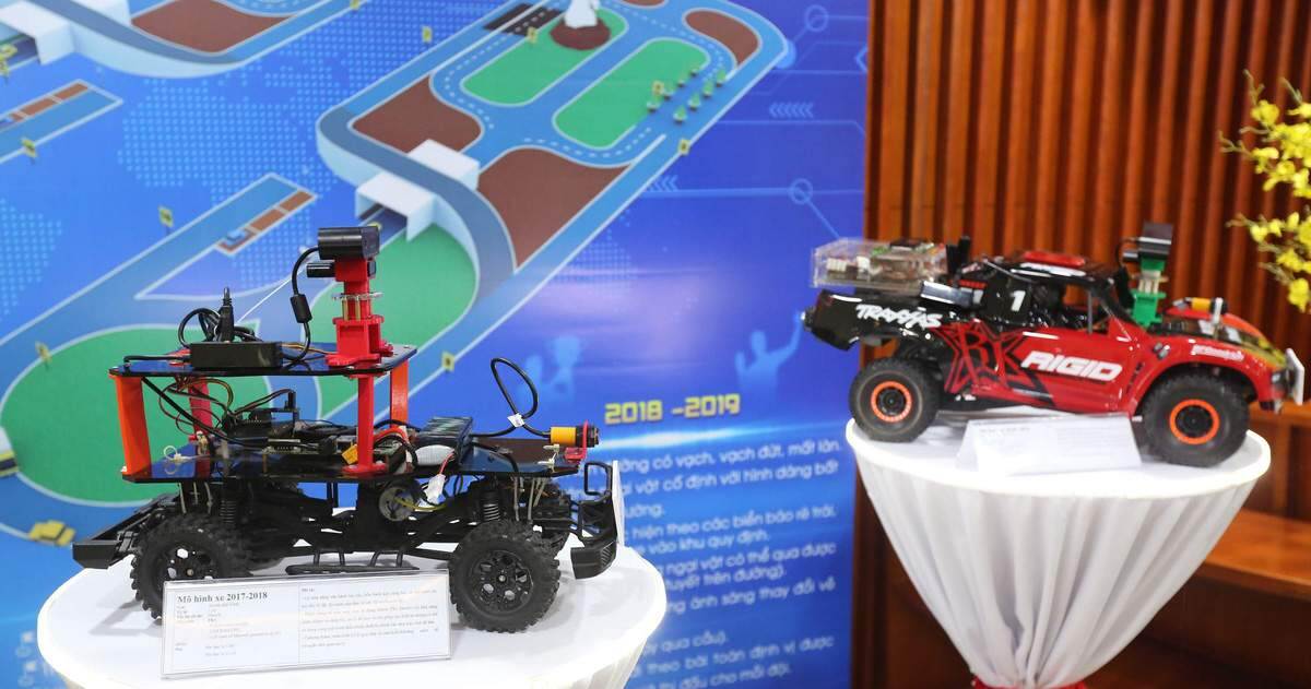 Đua xe tự hành được cấp học bổng tiến sĩ ngành trí tuệ nhân tạo