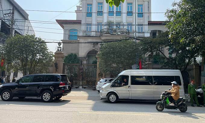 Police seen at mansion of diamond tycoon’s mother in central Vietnam