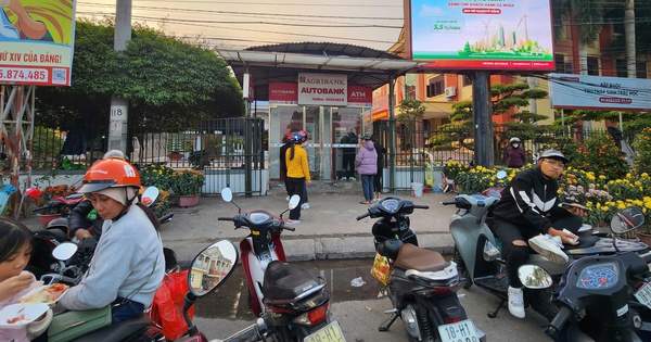 Rút tiền ATM nông thôn “nóng hơn” thành phố, khách hàng tiết lộ lý do khiến ai cũng bất ngờ