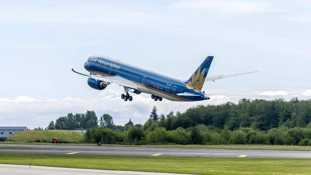 Vietnam Airlines lọt top 10 hãng hàng không đúng giờ khu vực châu Á – Thái Bình Dương