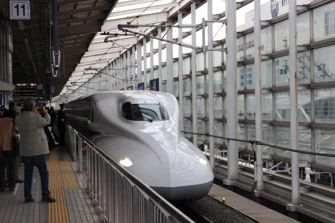 Government prioritizes high-speed rail projects for public funding