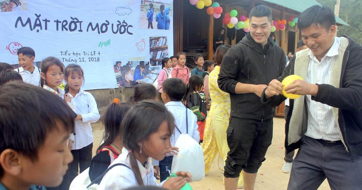 Mùa giáng sinh ý nghĩa cùng trẻ em vùng cao