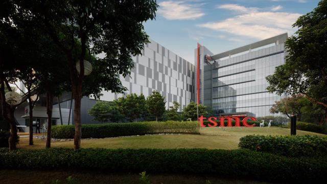 TSMC đầu tư khủng 17 tỷ USD để tăng năng lực sản xuất 