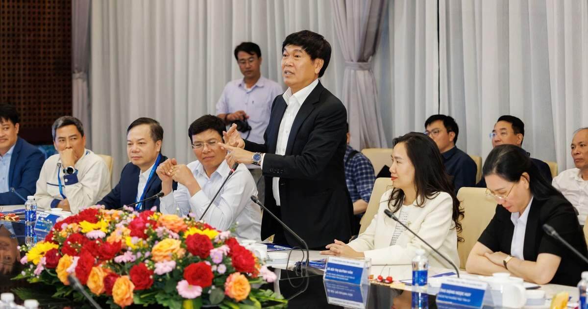 Tỉ phú Trần Đình Long cam kết đủ 10 triệu tấn thép cho Việt Nam tiến vào kỷ nguyên đường sắt
